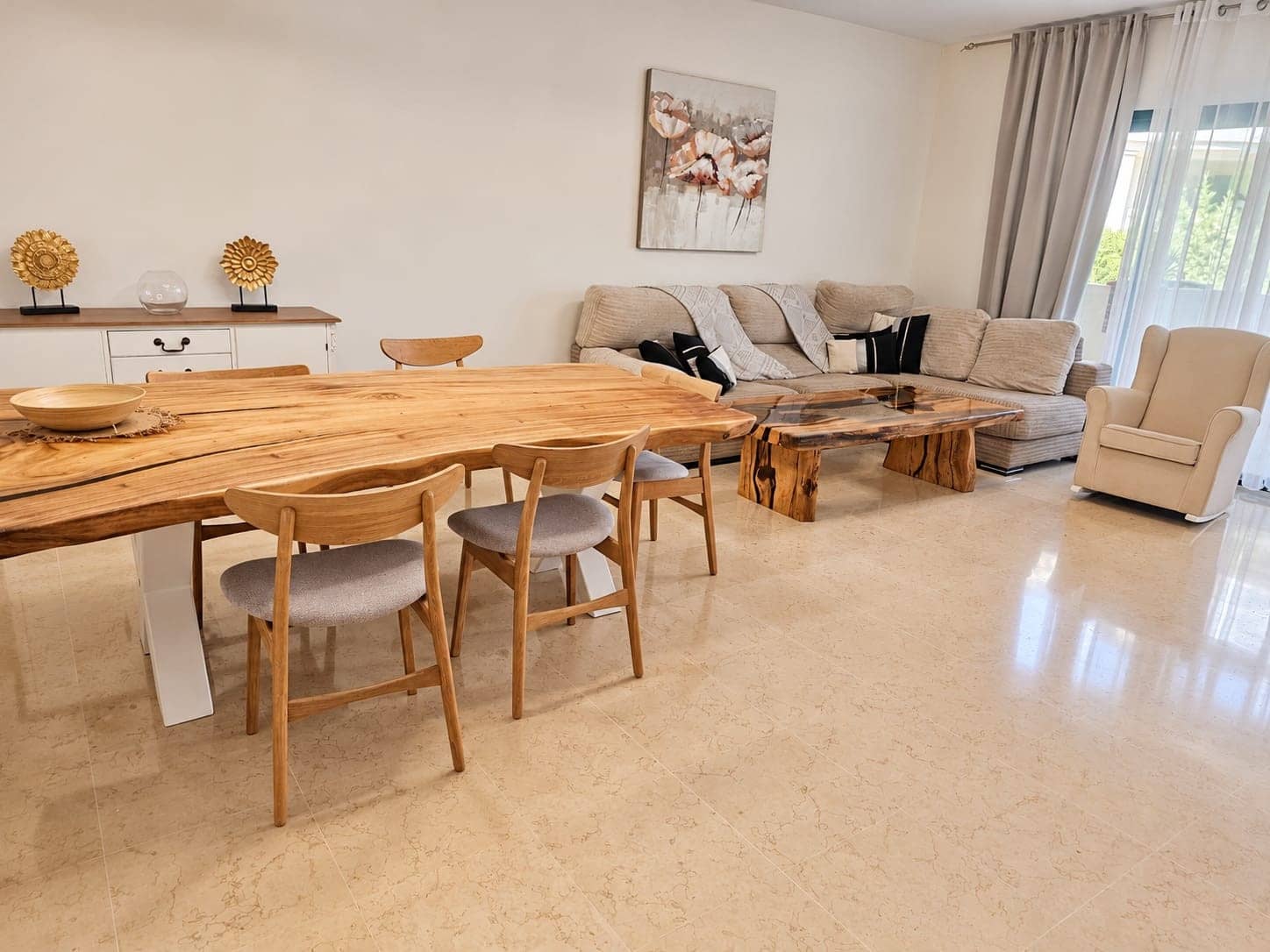 2 Zimmer Apartment zu vermieten in Benahavis mit Pool Garage - 2.300 € (Ref: 8769762)
