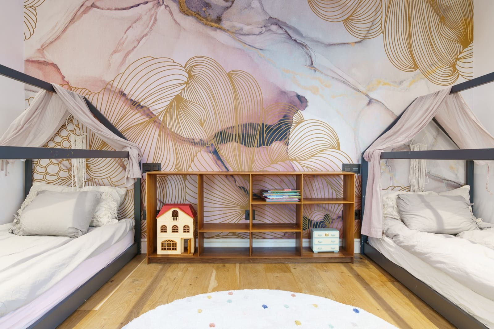 6 soverom Villa til salgs i Nueva Andalucia med svømmebasseng garasje - € 2 590 000 (Ref: 8769764)