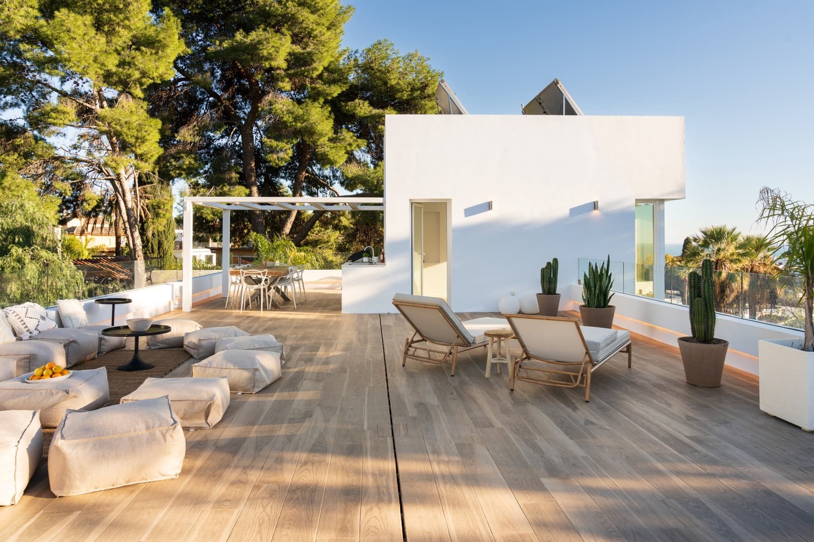 6 soverom Villa til salgs i Nueva Andalucia med svømmebasseng garasje - € 2 590 000 (Ref: 8769764)