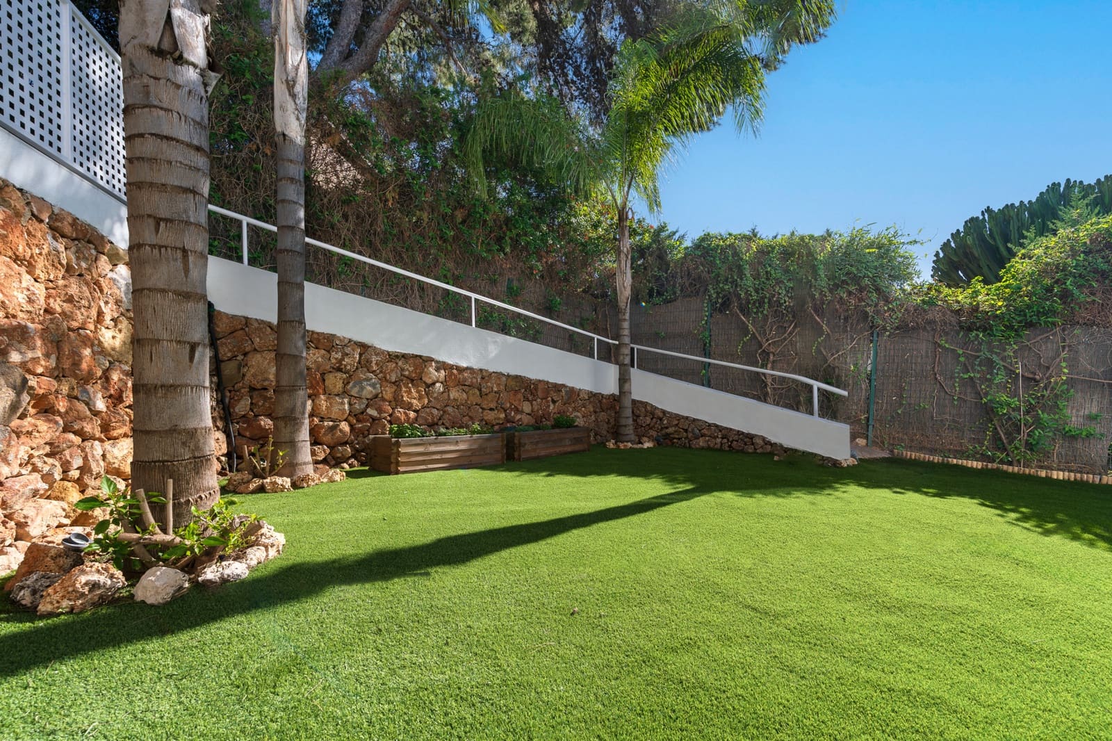 6 soverom Villa til salgs i Nueva Andalucia med svømmebasseng garasje - € 2 590 000 (Ref: 8769764)