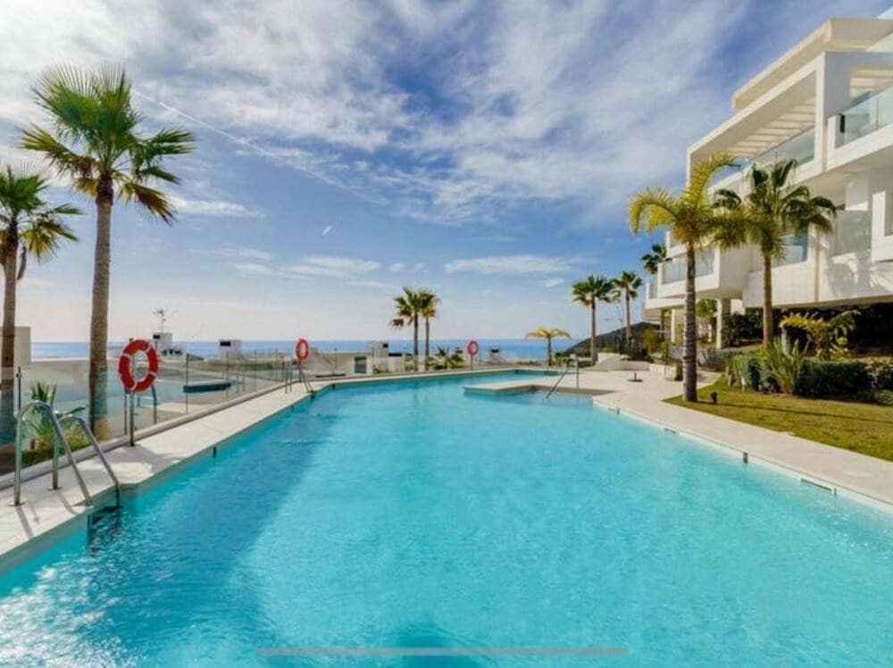 2 soveværelse Lejlighed til salg i Ojen med swimmingpool garage - € 777.000 (Ref: 8772936)