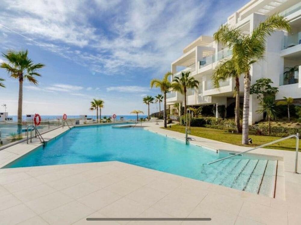 2 soveværelse Lejlighed til salg i Ojen med swimmingpool garage - € 777.000 (Ref: 8772936)