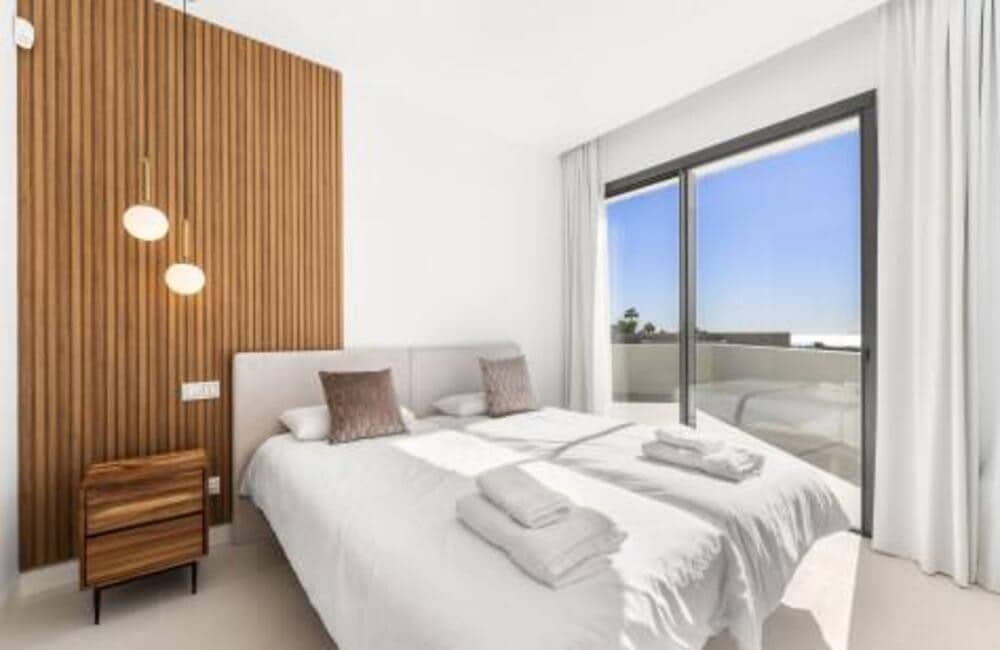 4 quarto Moradia para venda em Benahavis com piscina garagem - 2 695 000 € (Ref: 8785815)