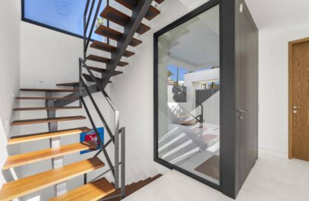 4 quarto Moradia para venda em Benahavis com piscina garagem - 2 695 000 € (Ref: 8785815)