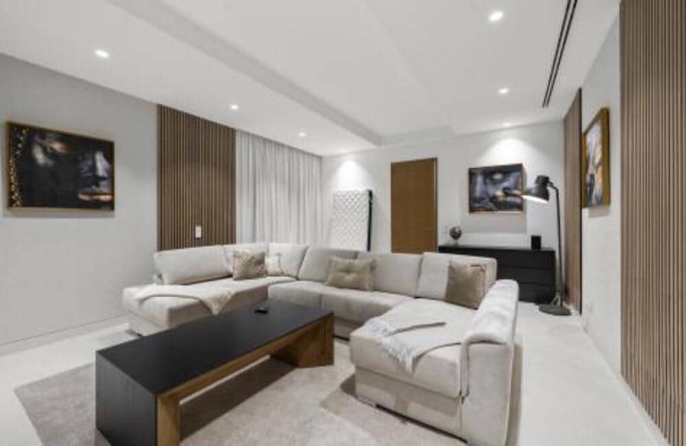 4 quarto Moradia para venda em Benahavis com piscina garagem - 2 695 000 € (Ref: 8785815)