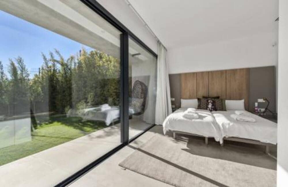 4 quarto Moradia para venda em Benahavis com piscina garagem - 2 695 000 € (Ref: 8785815)