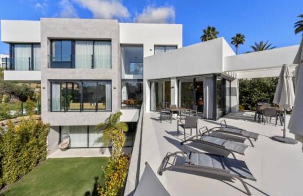 4 quarto Moradia para venda em Benahavis com piscina garagem - 2 695 000 € (Ref: 8785815)