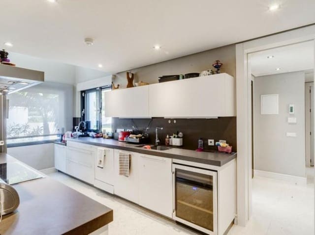 5 chambre Villa/Maison à vendre à Lomas De Marbella, Marbella - 2 250 000 € (Ref: 8788862)