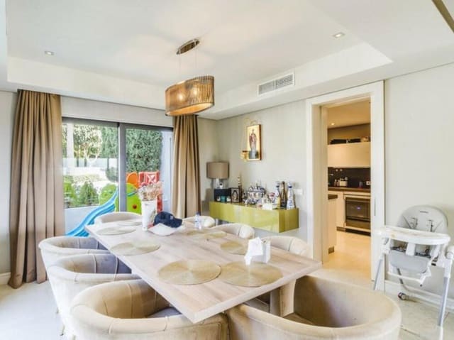 5 chambre Villa/Maison à vendre à Lomas De Marbella, Marbella - 2 250 000 € (Ref: 8788862)