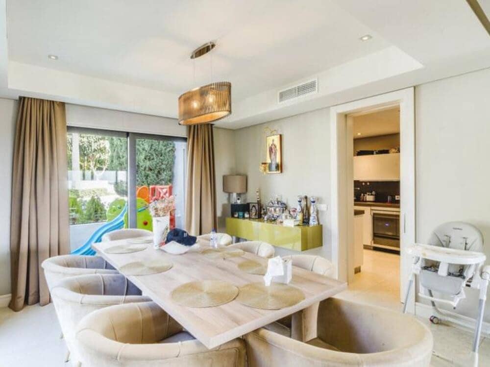 5 sypialnia Willa na sprzedaż w Marbella - 2 250 000 € (Ref: 8788862)