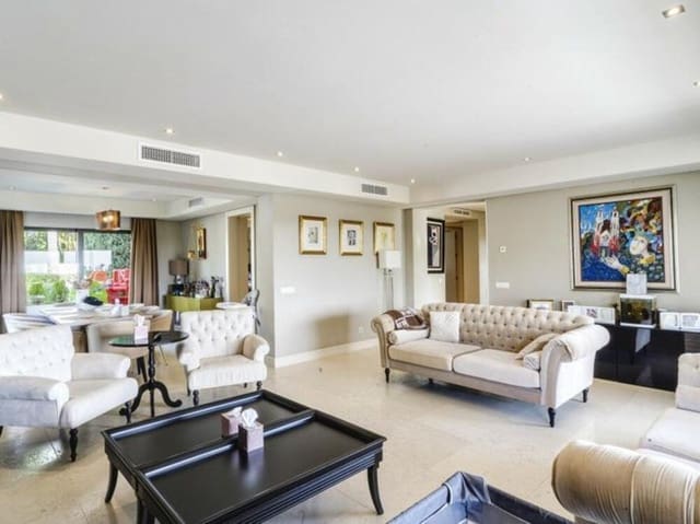 5 sovrum Villa till salu i Lomas De Marbella, Marbella - 2 250 000 € (Ref: 8788862)