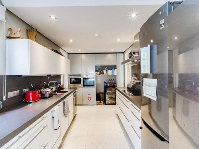 5 sovrum Villa till salu i Lomas De Marbella, Marbella - 2 250 000 € (Ref: 8788862)