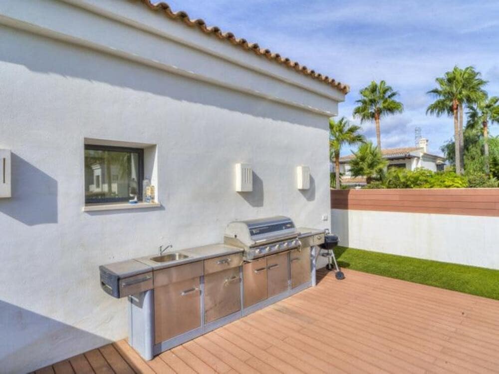 5 sypialnia Willa na sprzedaż w Marbella - 2 250 000 € (Ref: 8788862)
