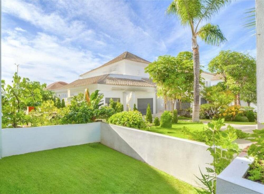 5 sypialnia Willa na sprzedaż w Marbella - 2 250 000 € (Ref: 8788862)