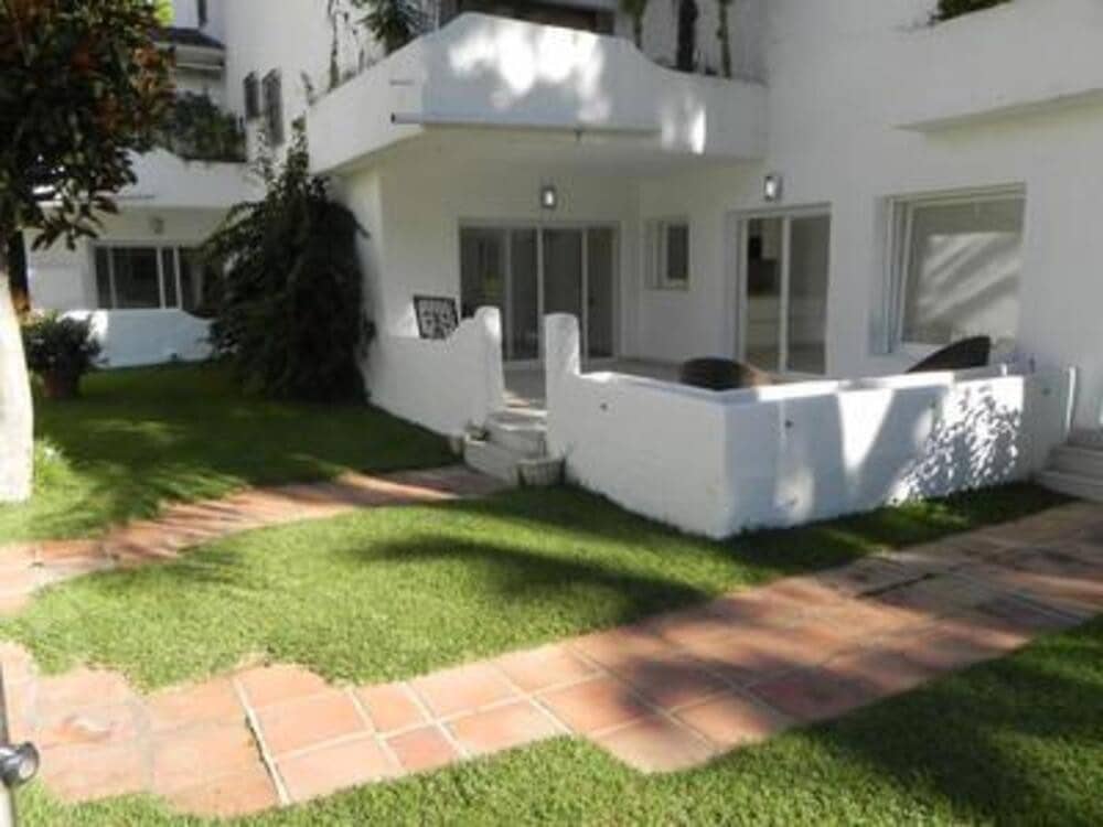 3 slaapkamer Appartement te huur in Marbella met zwembad garage - € 3.850 (Ref: 8788864)