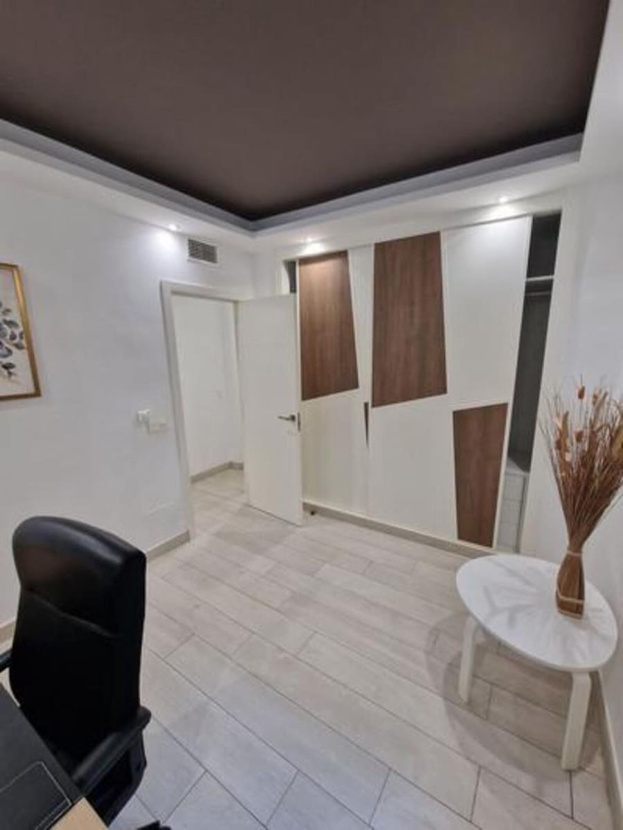 3 slaapkamer Appartement te huur in Marbella met zwembad garage - € 3.850 (Ref: 8788864)