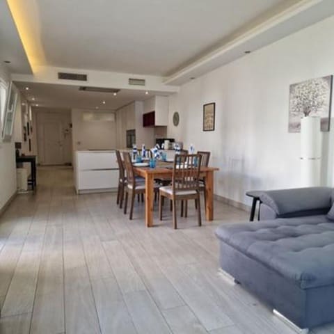 3 Zimmer Apartment zu vermieten in Puerto Banus, Marbella mit Pool Garage - 3.850 € (Ref: 8788864)