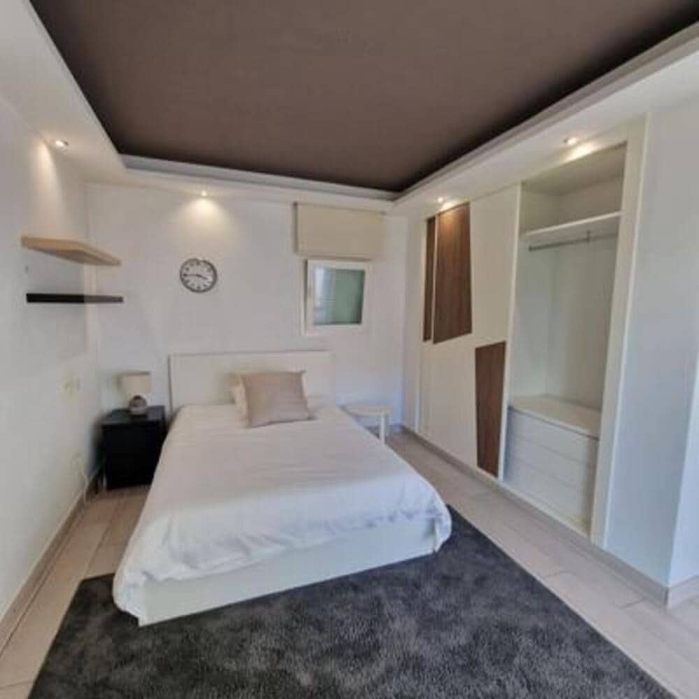 Apartamento de 3 habitaciones en Marbella en alquiler con piscina garaje - 3.850 € (Ref: 8788864)