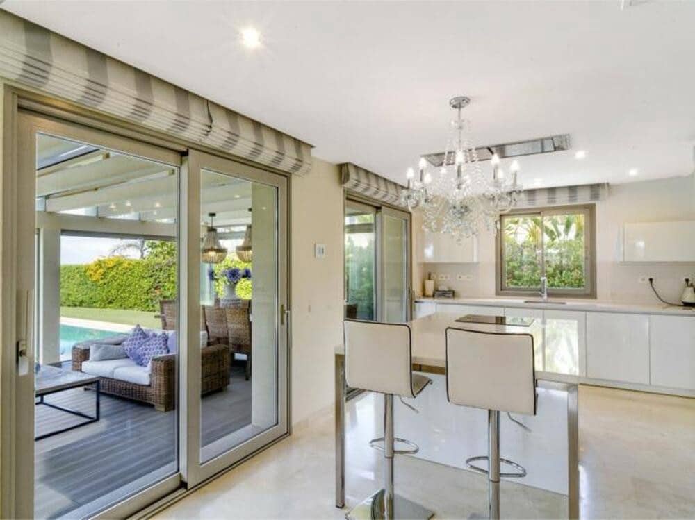 5 soverom Villa til salgs i Marbella med svømmebasseng garasje - € 4 250 000 (Ref: 8791623)