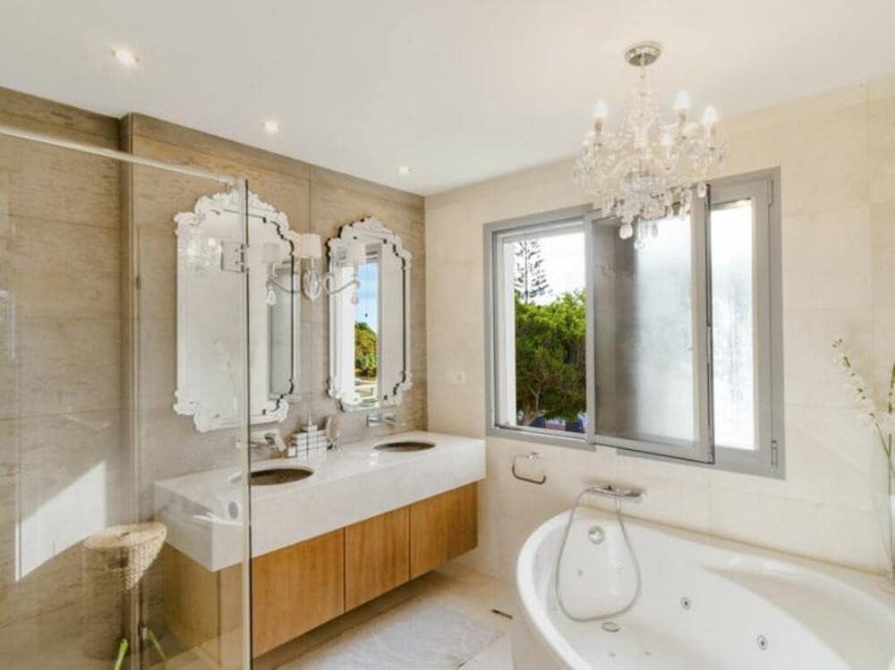 5 soverom Villa til salgs i Marbella med svømmebasseng garasje - € 4 250 000 (Ref: 8791623)