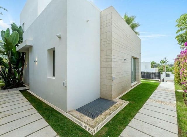 5 camera da letto Villa da affittare in Río Real, Marbella con piscina garage - 14.000 € (Rif: 8804034)