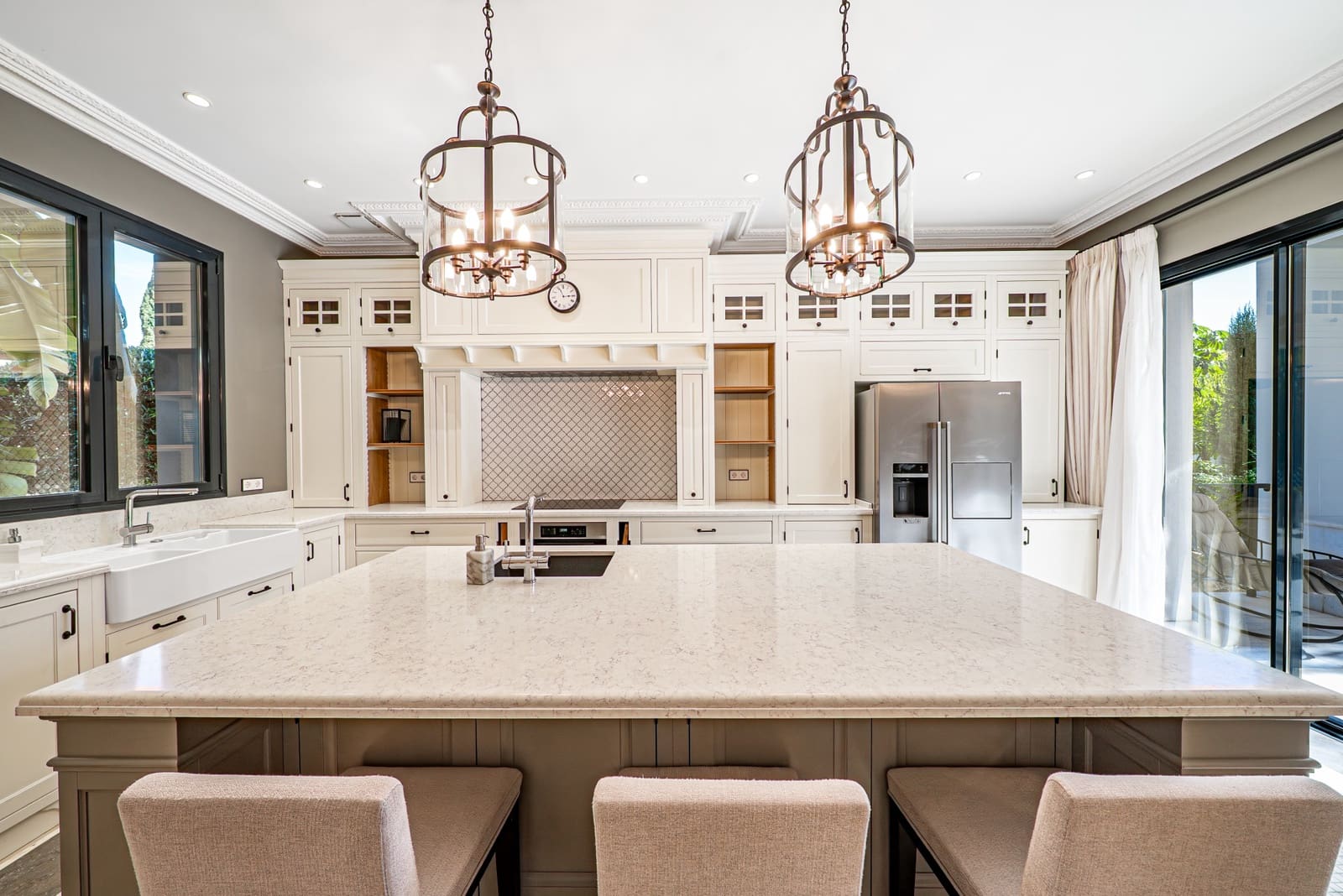 6 sypialnia Willa na sprzedaż w Los Flamingos z basenem garażem - 3 650 000 € (Ref: 8809069)