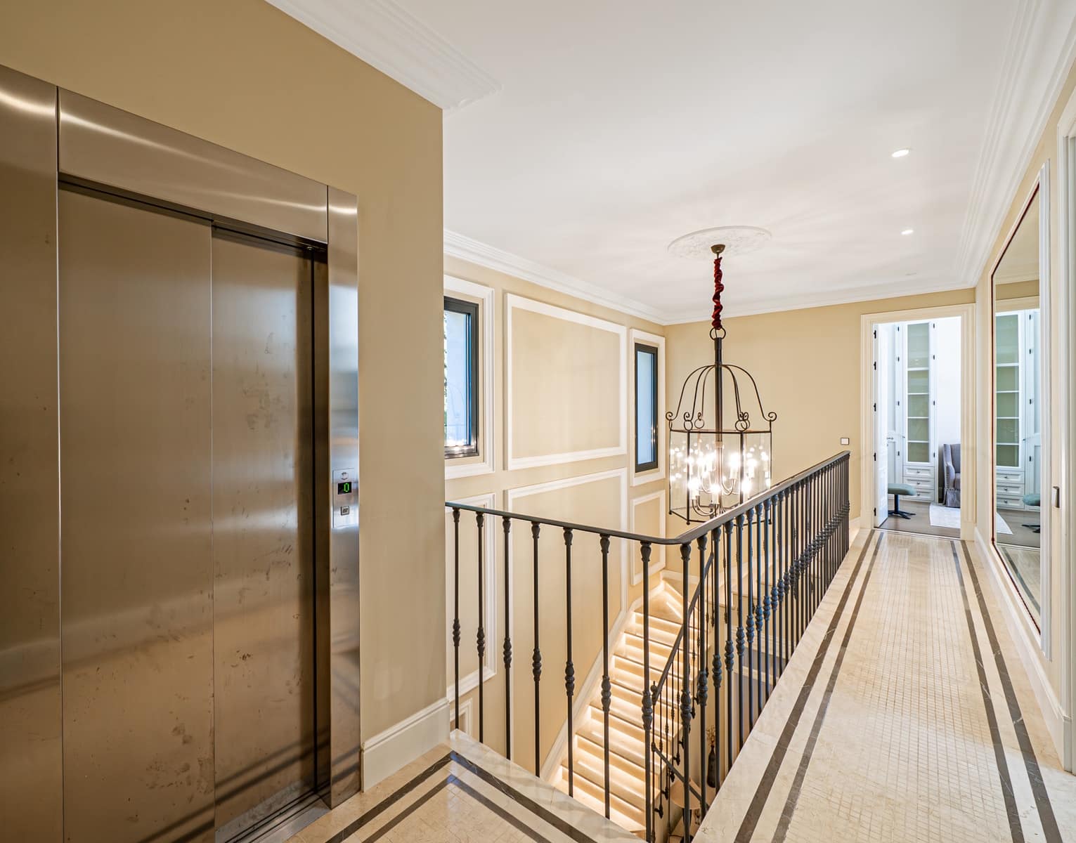 6 sypialnia Willa na sprzedaż w Los Flamingos z basenem garażem - 3 650 000 € (Ref: 8809069)