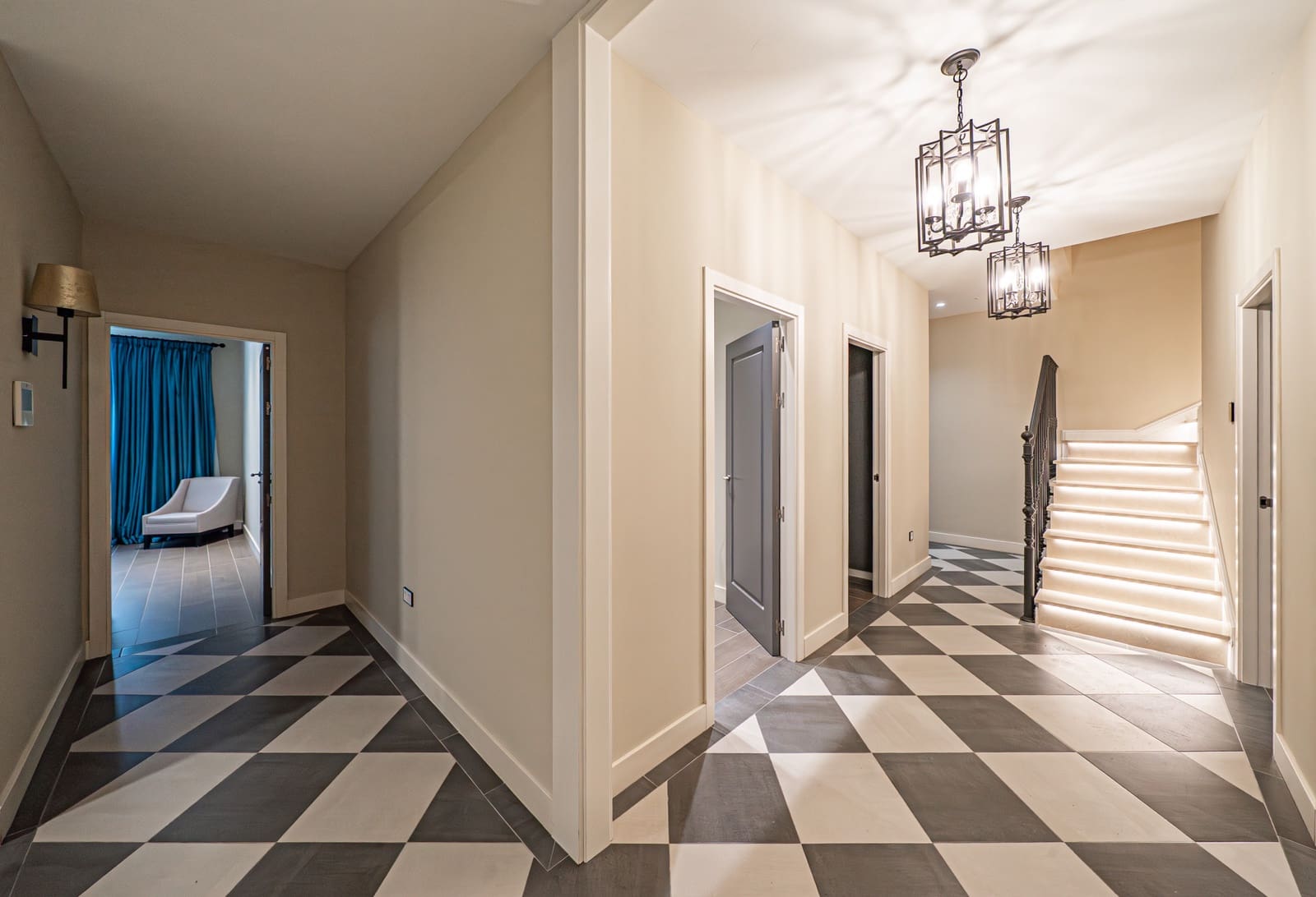 6 sypialnia Willa na sprzedaż w Los Flamingos z basenem garażem - 3 650 000 € (Ref: 8809069)