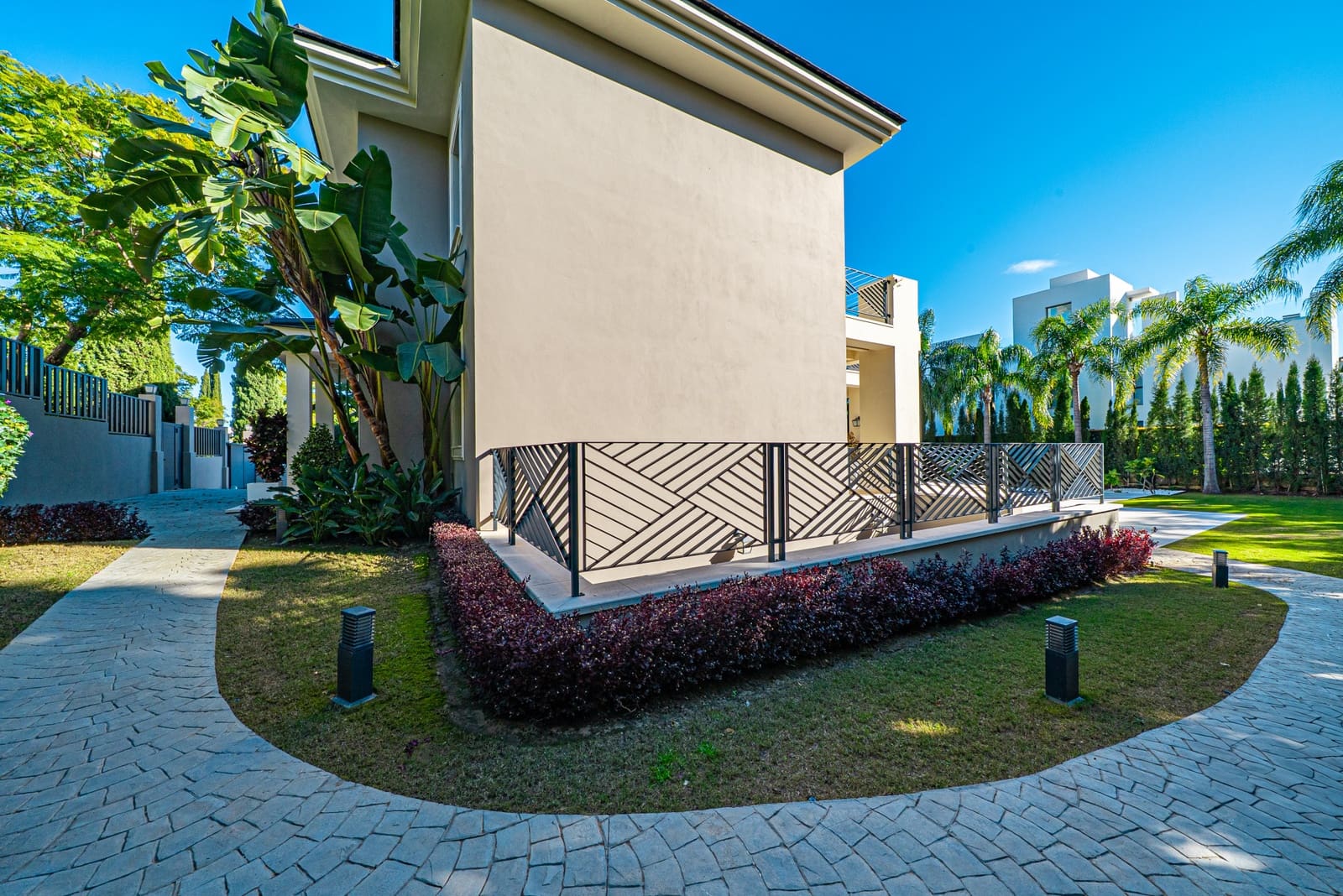 6 sypialnia Willa na sprzedaż w Los Flamingos z basenem garażem - 3 650 000 € (Ref: 8809069)