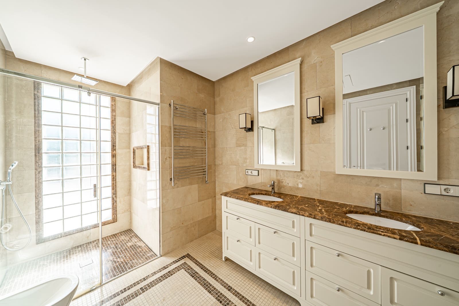 6 chambre Villa/Maison à vendre à Los Flamingos avec piscine garage - 3 650 000 € (Ref: 8809069)