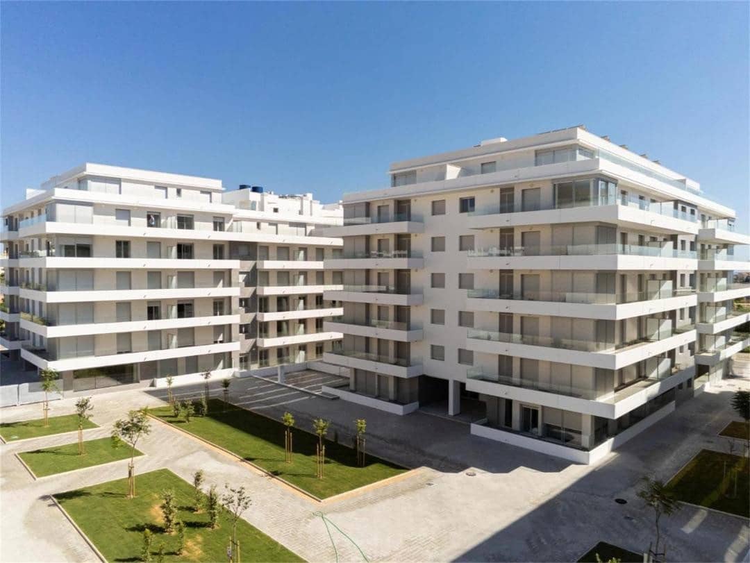 3 soveværelse Penthouse til leje i Marbella med swimmingpool garage - € 3.300 (Ref: 8816888)