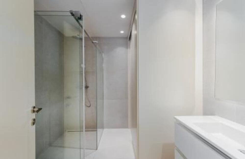 2 Zimmer Apartment zu vermieten in Estepona mit Pool Garage - 4.950 € (Ref: 8816889)