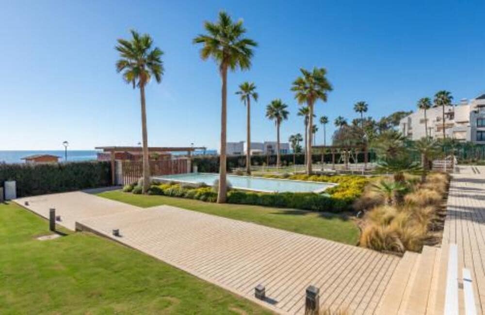 2 Zimmer Apartment zu vermieten in Estepona mit Pool Garage - 4.950 € (Ref: 8816889)