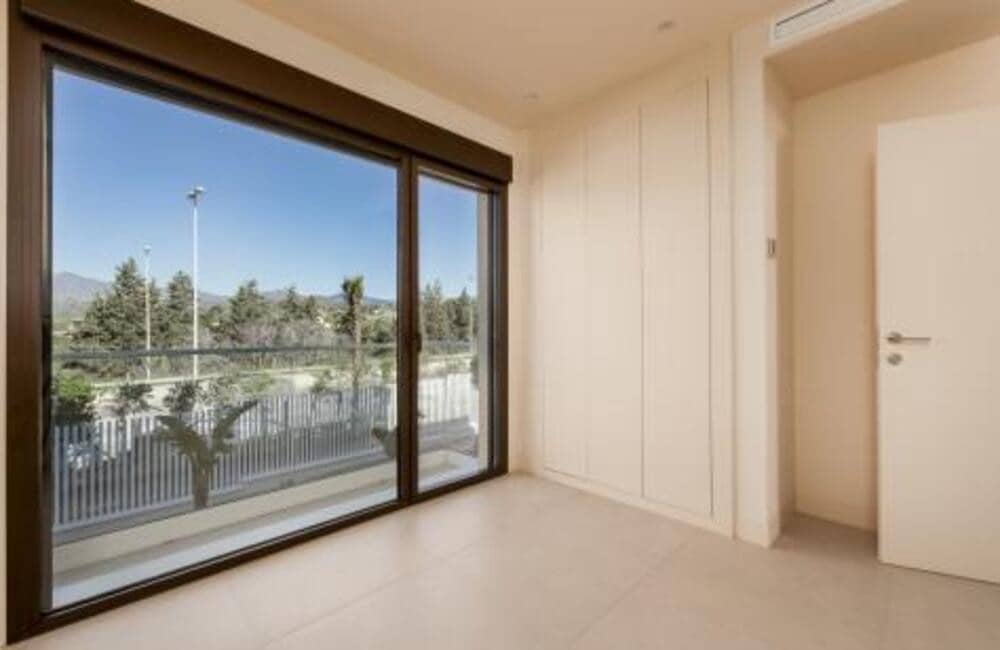 2 Zimmer Apartment zu vermieten in Estepona mit Pool Garage - 4.950 € (Ref: 8816889)