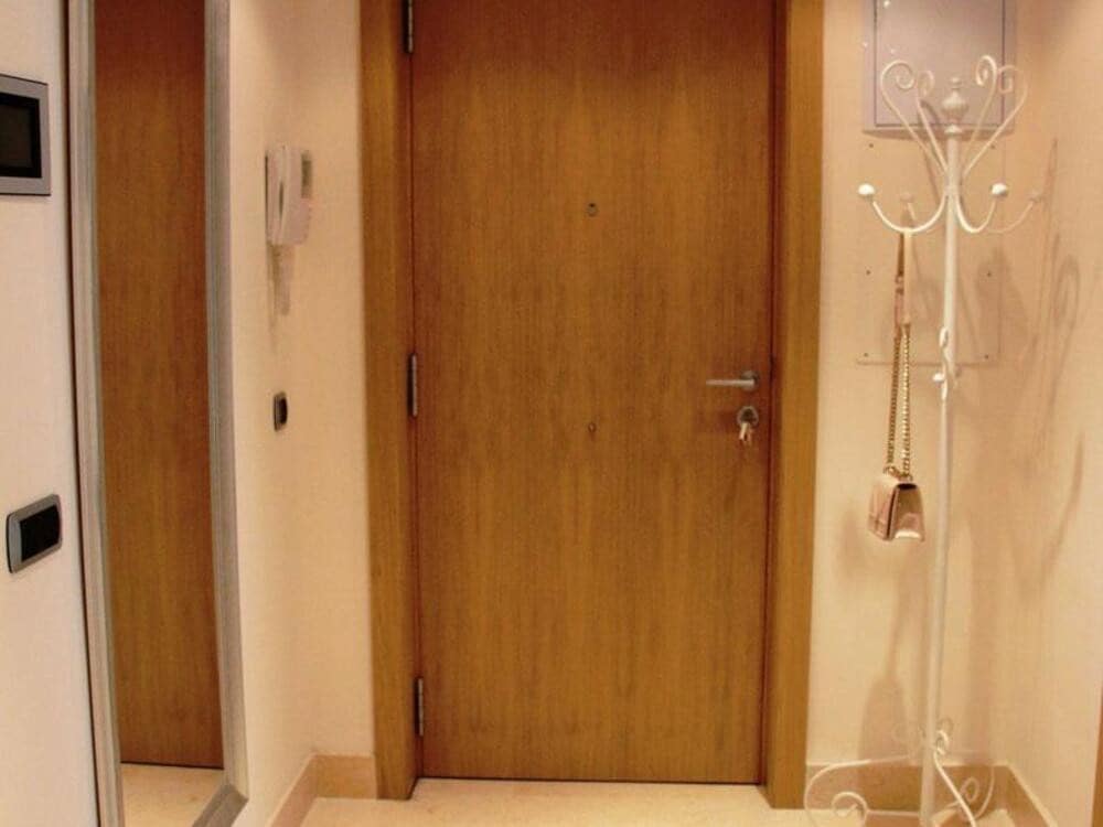 2 sypialnia Apartament do wynajęcia w Marbella z basenem garażem - 3 500 € (Ref: 8824517)