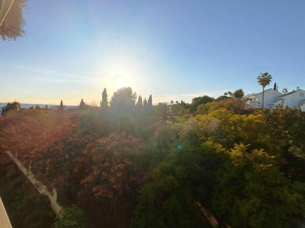 2 sypialnia Apartament do wynajęcia w Marbella z basenem garażem - 3 500 € (Ref: 8824517)