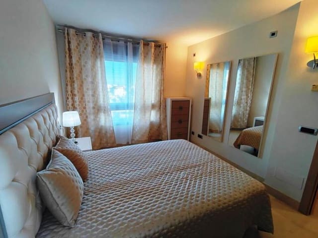 Apartamento de 2 habitaciones en Casco Antiguo, Marbella en alquiler con piscina garaje - 3.500 € (Ref: 8824517)