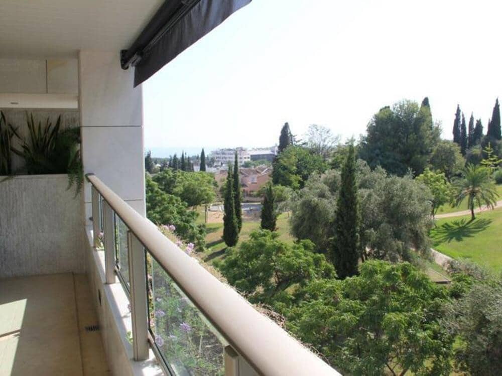 2 sypialnia Apartament do wynajęcia w Marbella z basenem garażem - 3 500 € (Ref: 8824517)