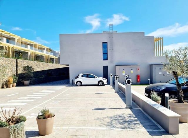 3 quarto Casa em Banda para arrendar em El Chaparral, Mijas com piscina garagem - 3 800 € (Ref: 8832101)