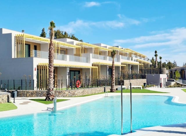 3 quarto Casa em Banda para arrendar em El Chaparral, Mijas com piscina garagem - 3 800 € (Ref: 8832101)