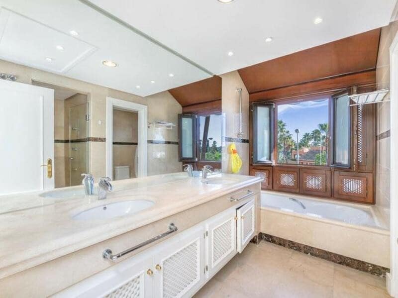 3 camera da letto Appartamento in vendita in Marbella con piscina garage - 1.300.000 € (Rif: 8838063)