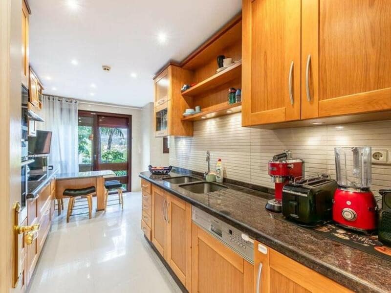 3 camera da letto Appartamento in vendita in Marbella con piscina garage - 1.300.000 € (Rif: 8838063)