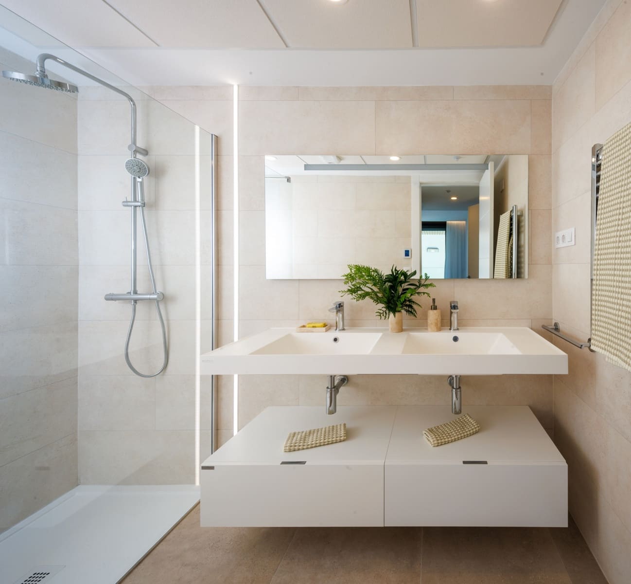 2 soveværelse Lejlighed til salg i Fuengirola med swimmingpool - € 659.500 (Ref: 8840486)