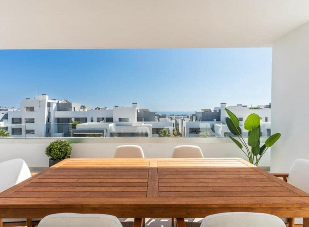 3 sypialnia Penthouse na sprzedaż w Estepona z basenem garażem - 760 000 € (Ref: 8840488)