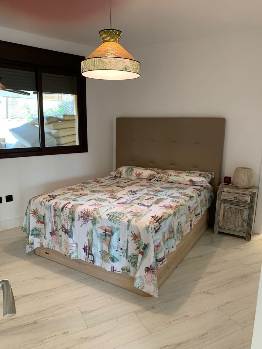 3 sypialnia Apartament do wynajęcia w Estepona z basenem garażem - 3 200 € (Ref: 8847004)