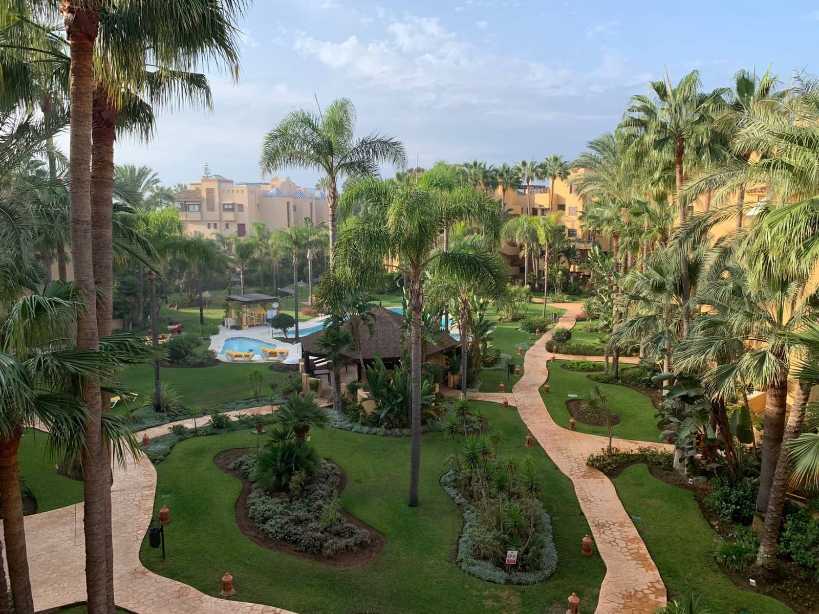 3 sypialnia Apartament do wynajęcia w Estepona z basenem garażem - 3 200 € (Ref: 8847004)