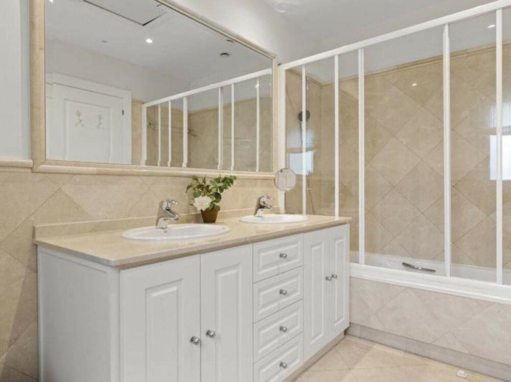 5 soverom Villa til salgs i Marbella med svømmebasseng garasje - € 2 290 000 (Ref: 8851070)