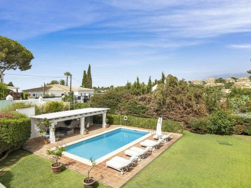 5 soverom Villa til salgs i Marbella med svømmebasseng garasje - € 2 290 000 (Ref: 8851070)