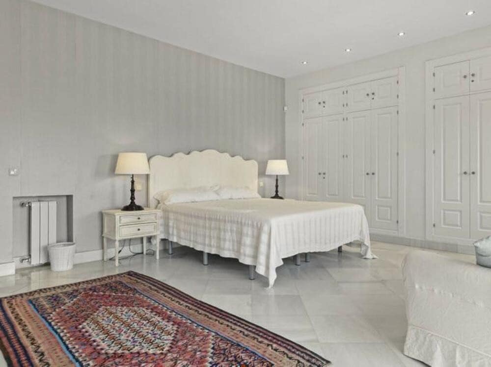 5 soverom Villa til salgs i Marbella med svømmebasseng garasje - € 2 290 000 (Ref: 8851070)