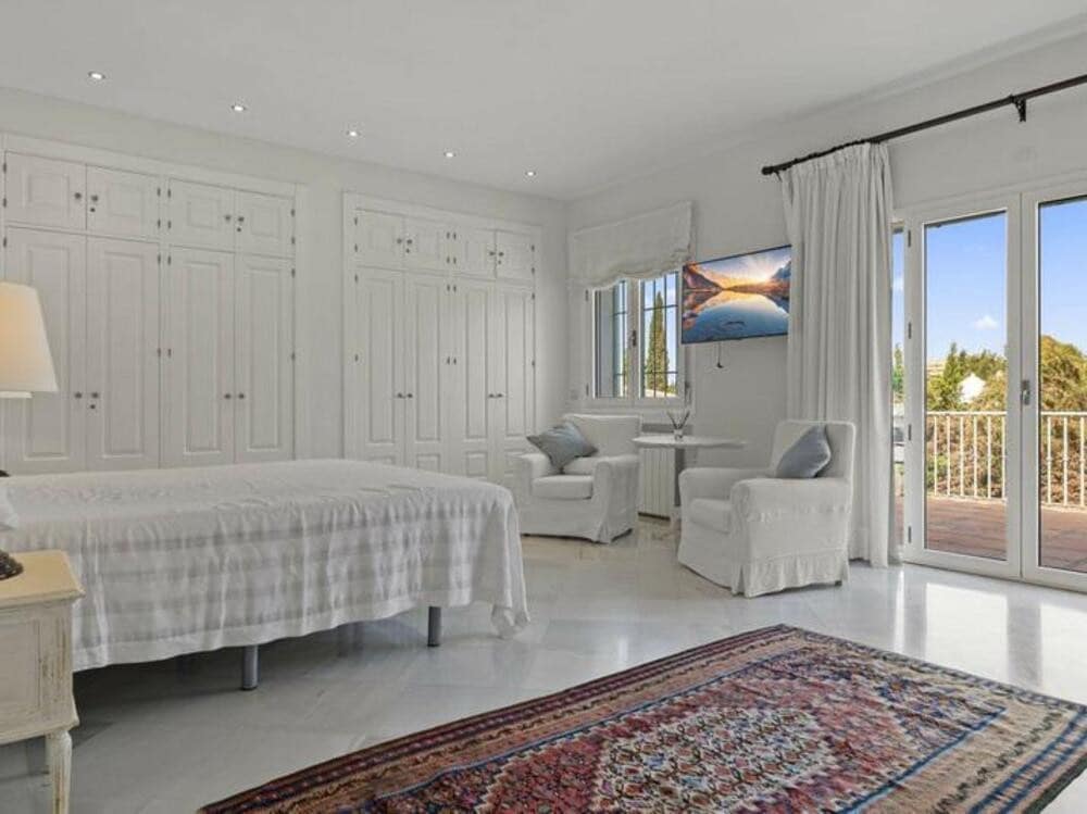 5 soverom Villa til salgs i Marbella med svømmebasseng garasje - € 2 290 000 (Ref: 8851070)